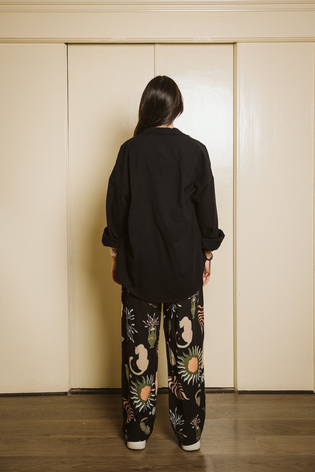 Image of Black Breeze On Through Linen Shirt